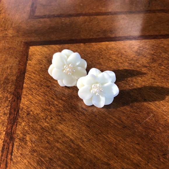 Hand Painted Boho White Camellia - Picture 3 of 4